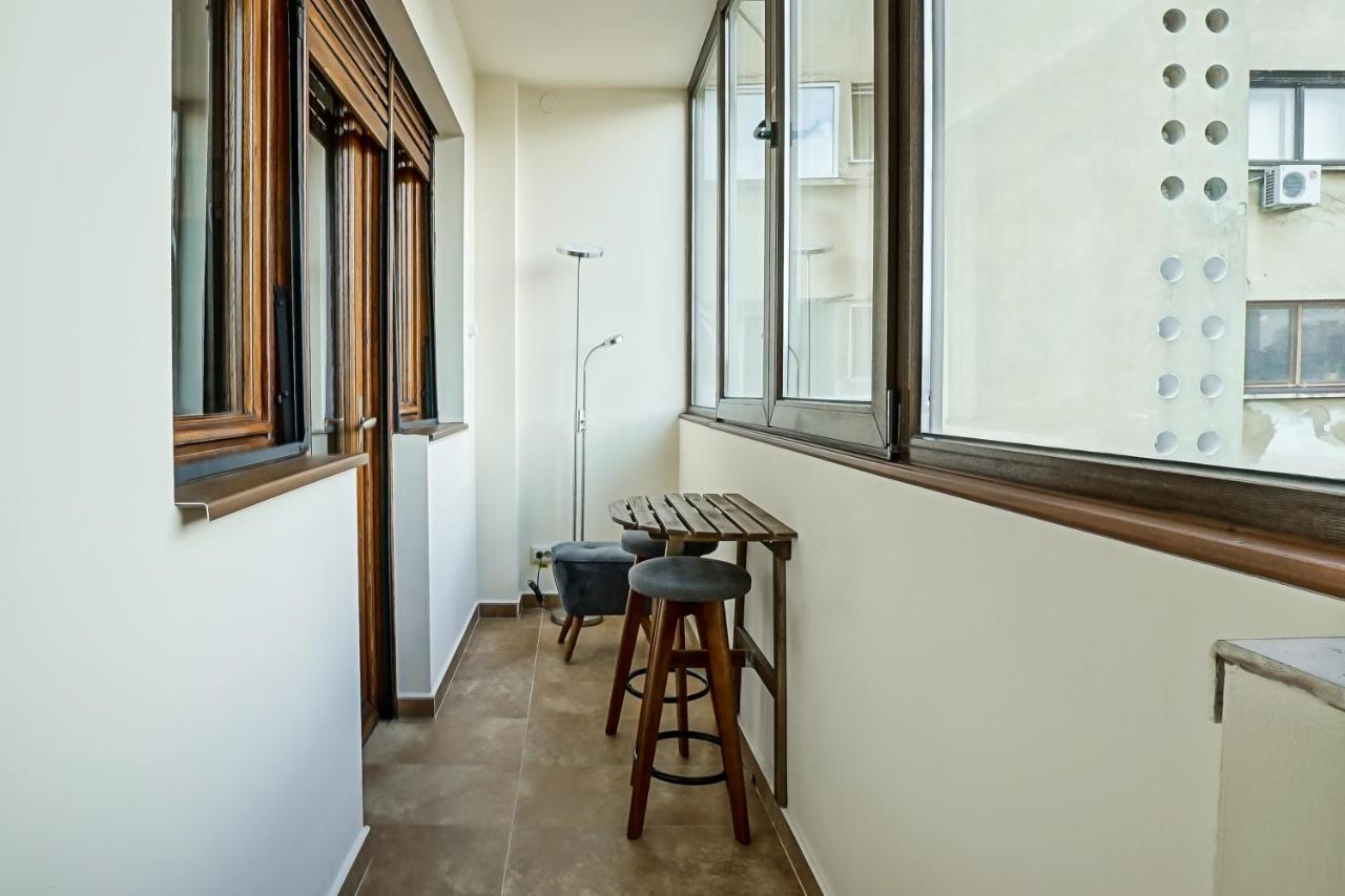 Lovely - 3 Bdr. Serviced In Old Town Appartamento *