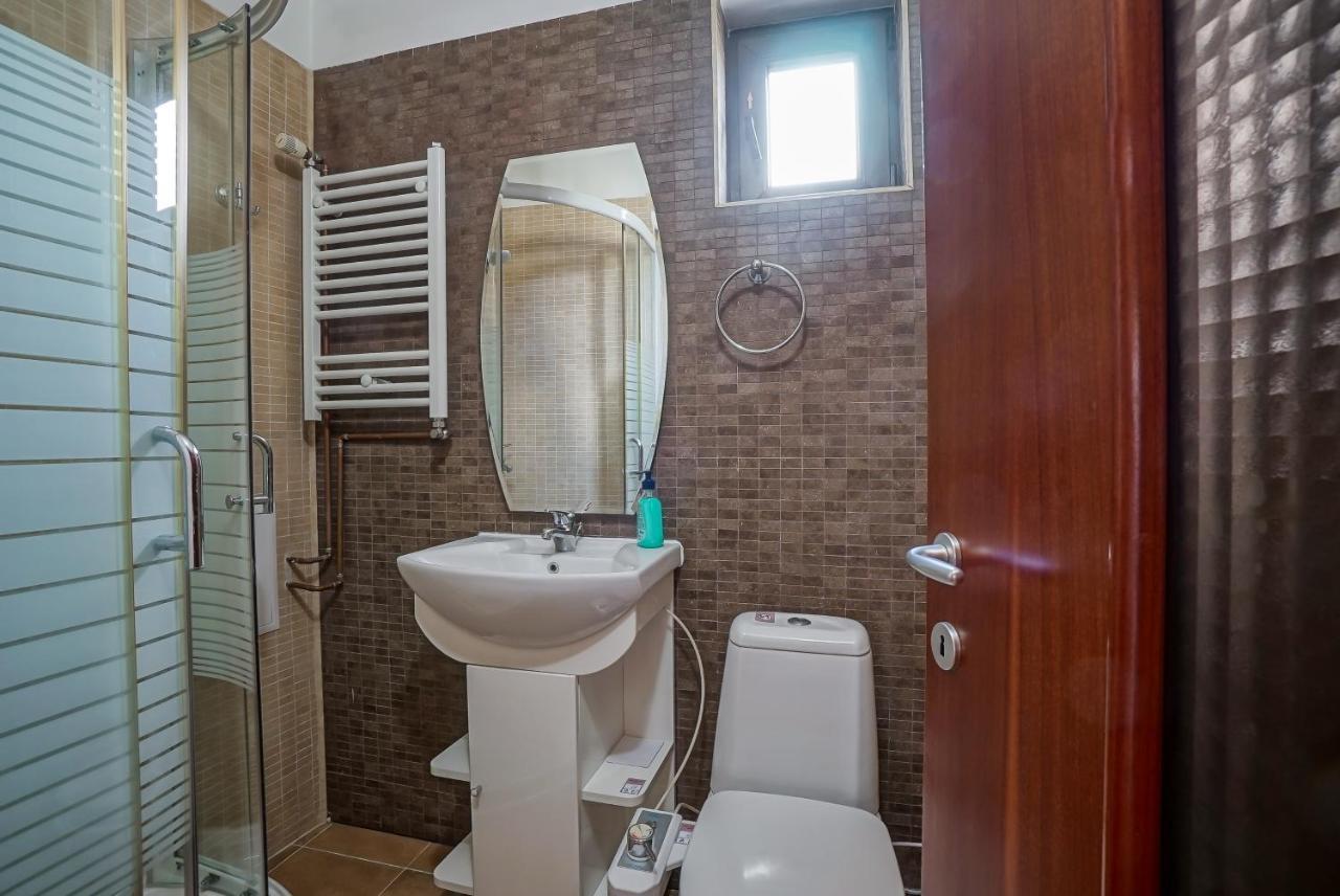 Lovely - 3 Bdr. Serviced In Old Town Appartamento *